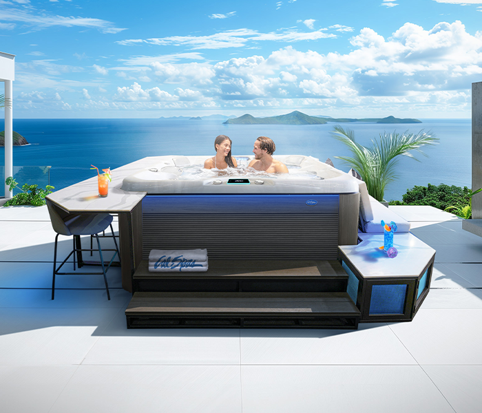 Calspas hot tub being used in a family setting - Orland Park